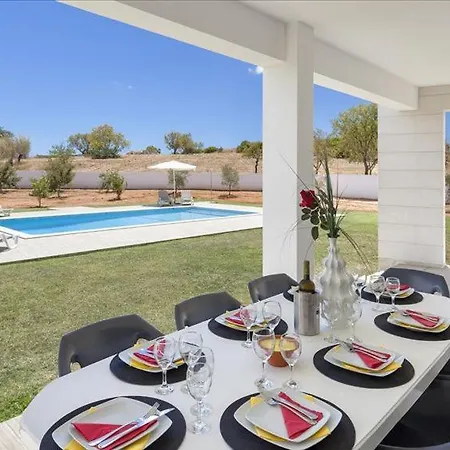 Luxurious Contemporary 4 Bedroom With Pool * Lagoa (Algarve)