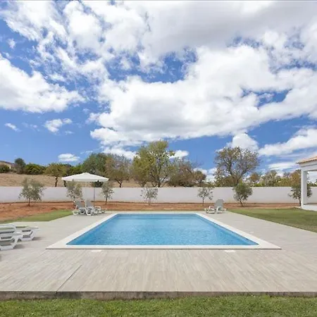 Luxurious Contemporary 4 Bedroom With Pool Villa